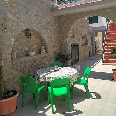 Hedera Capri Alojamento de Acomodação e Pequeno-almoço 4*