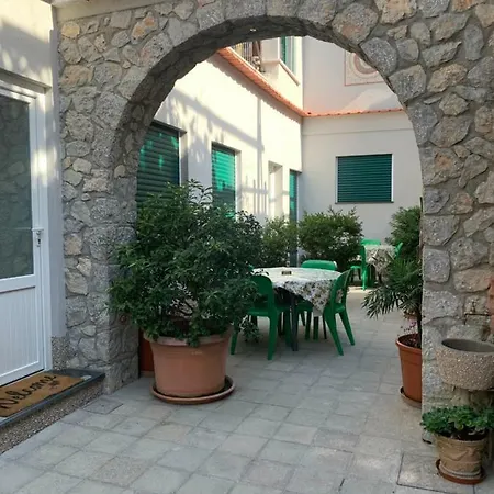 Hedera Capri Alojamento de Acomodação e Pequeno-almoço