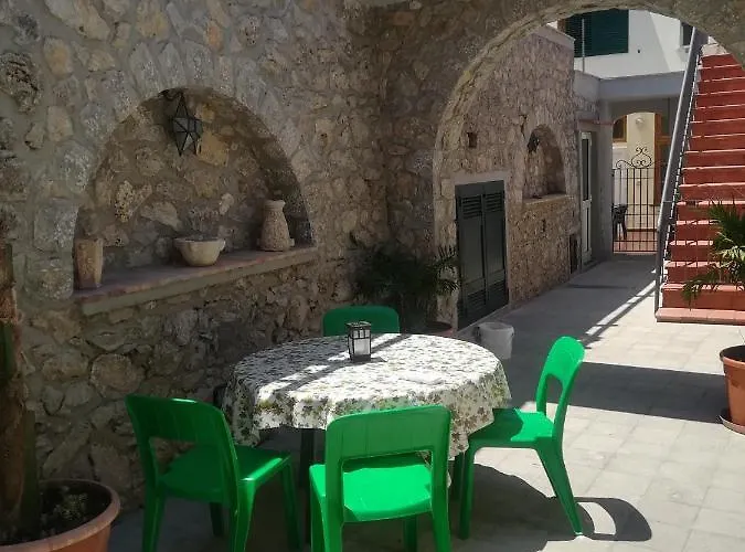 Hedera Capri Anacapri (Isola di Capri)